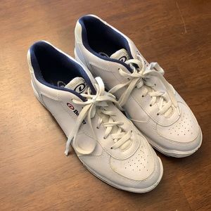 Dexter bowling shoes. Size 9.